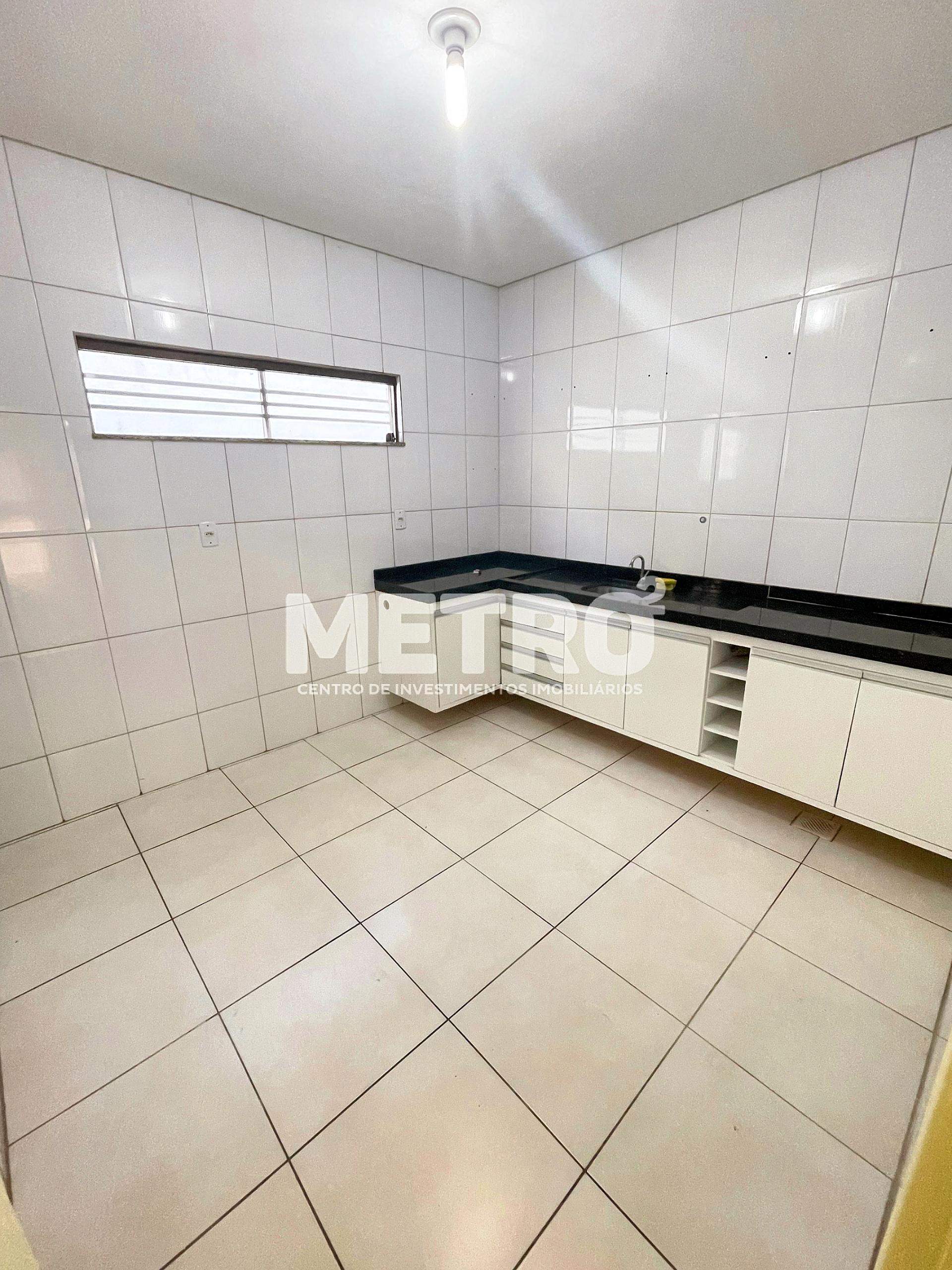 Apartamento para alugar com 2 quartos, 85m² - Foto 2