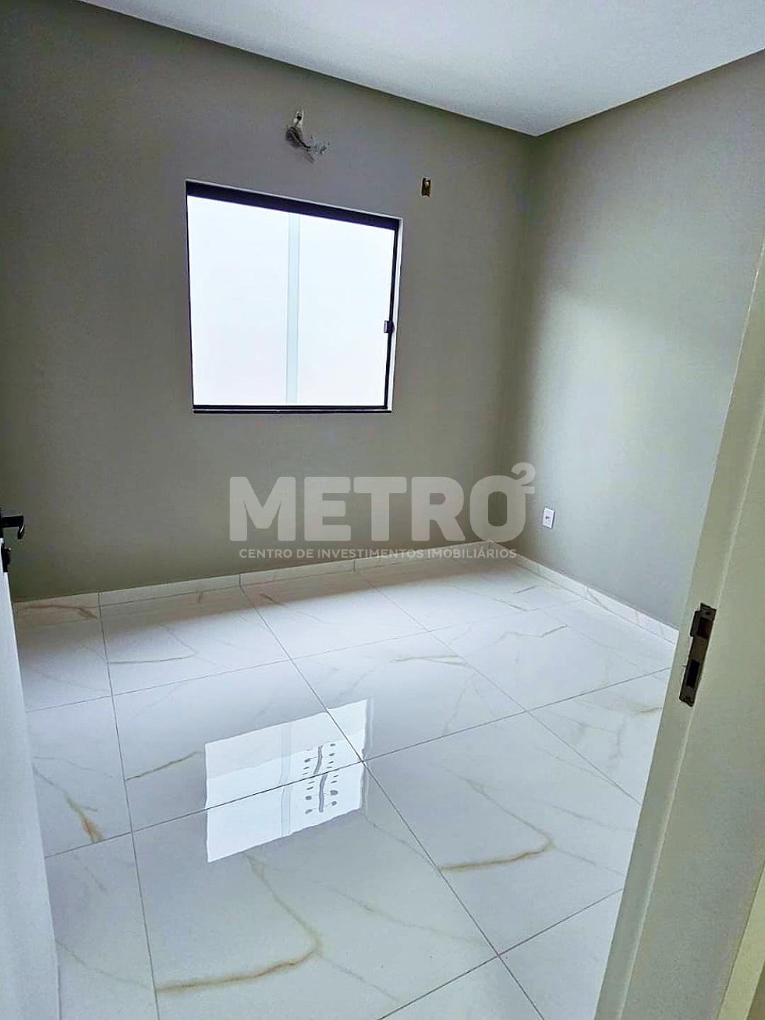 Casa à venda com 2 quartos, 200m² - Foto 3