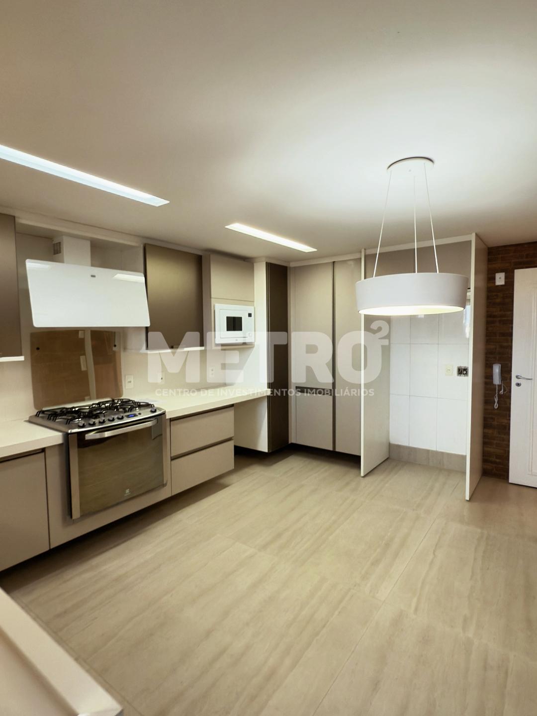 Apartamento à venda com 3 quartos, 180m² - Foto 14