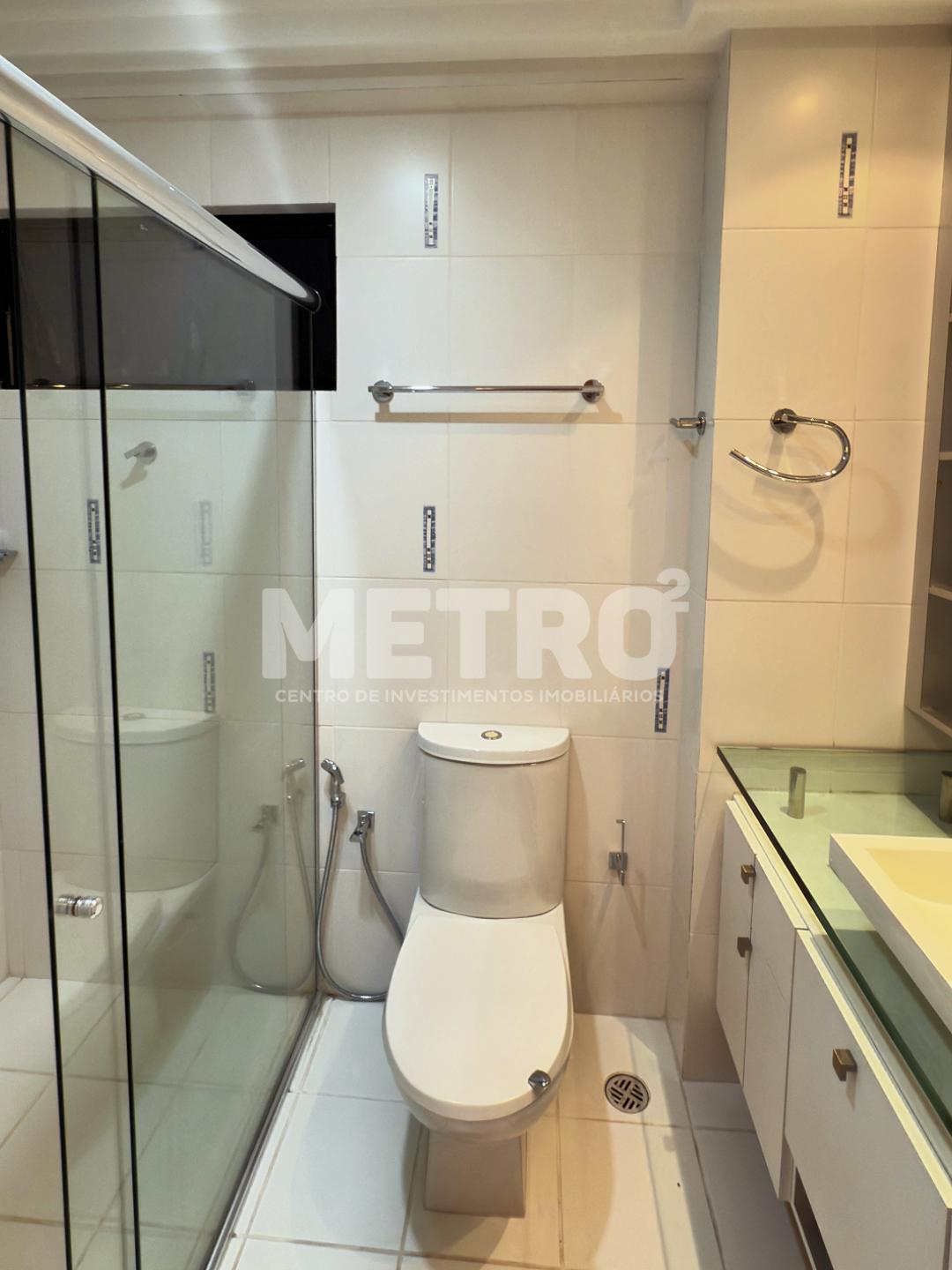 Apartamento à venda com 3 quartos, 180m² - Foto 17