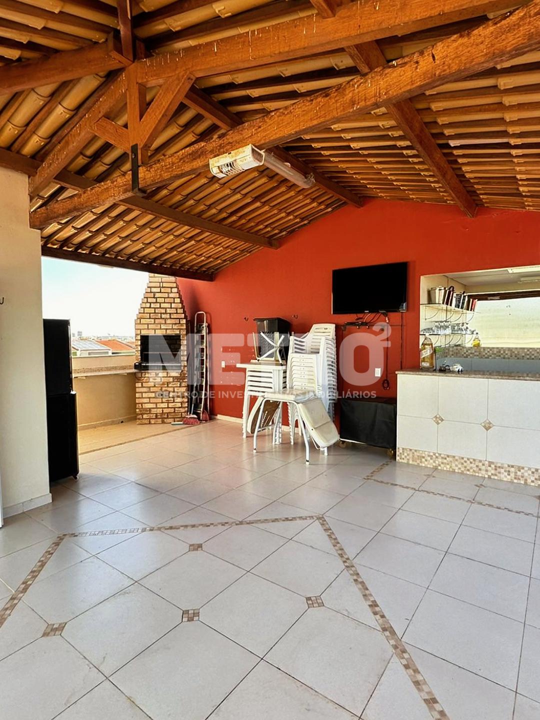 Casa à venda com 2 quartos, 400m² - Foto 5