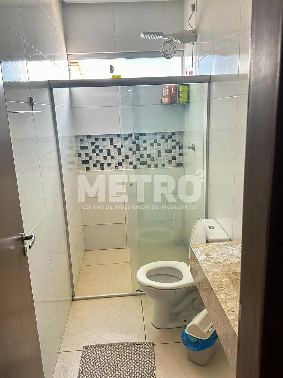 Casa à venda com 3 quartos, 100m² - Foto 5