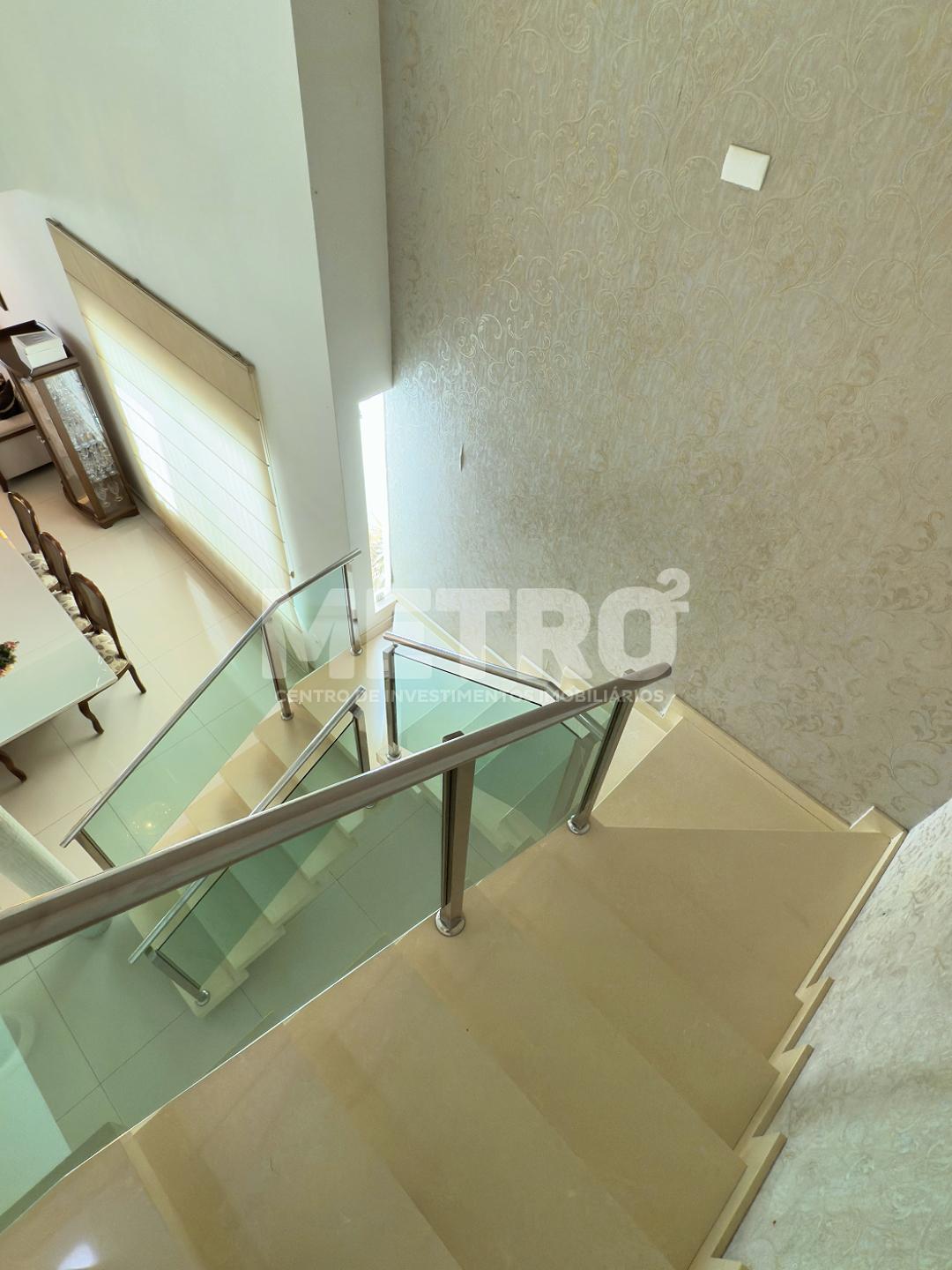 Casa para alugar com 3 quartos, 380m² - Foto 15