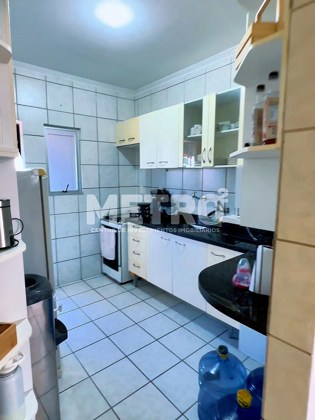 Apartamento à venda com 2 quartos, 75m² - Foto 11