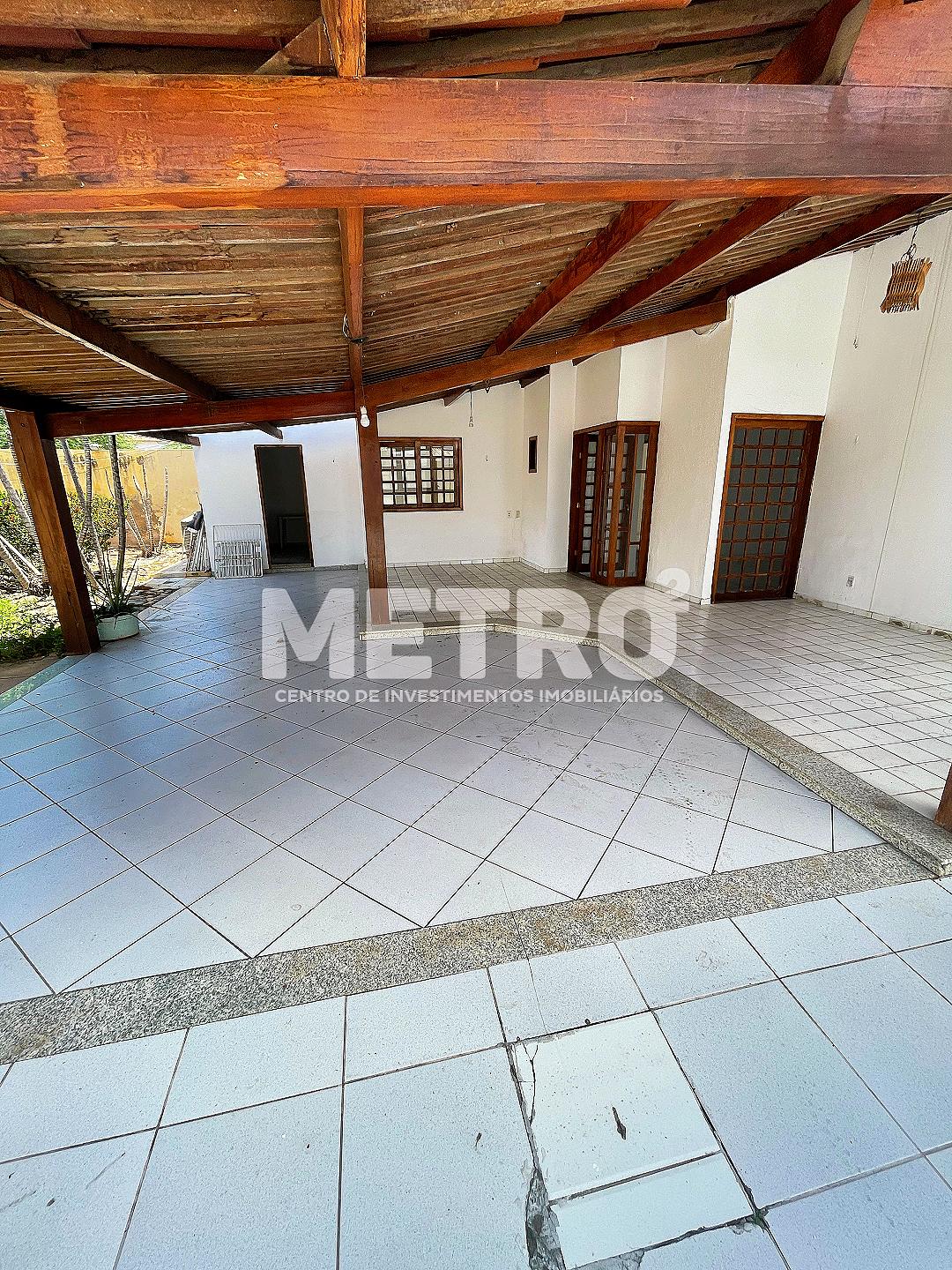 Loja-Salão para alugar com 4 quartos, 350m² - Foto 2