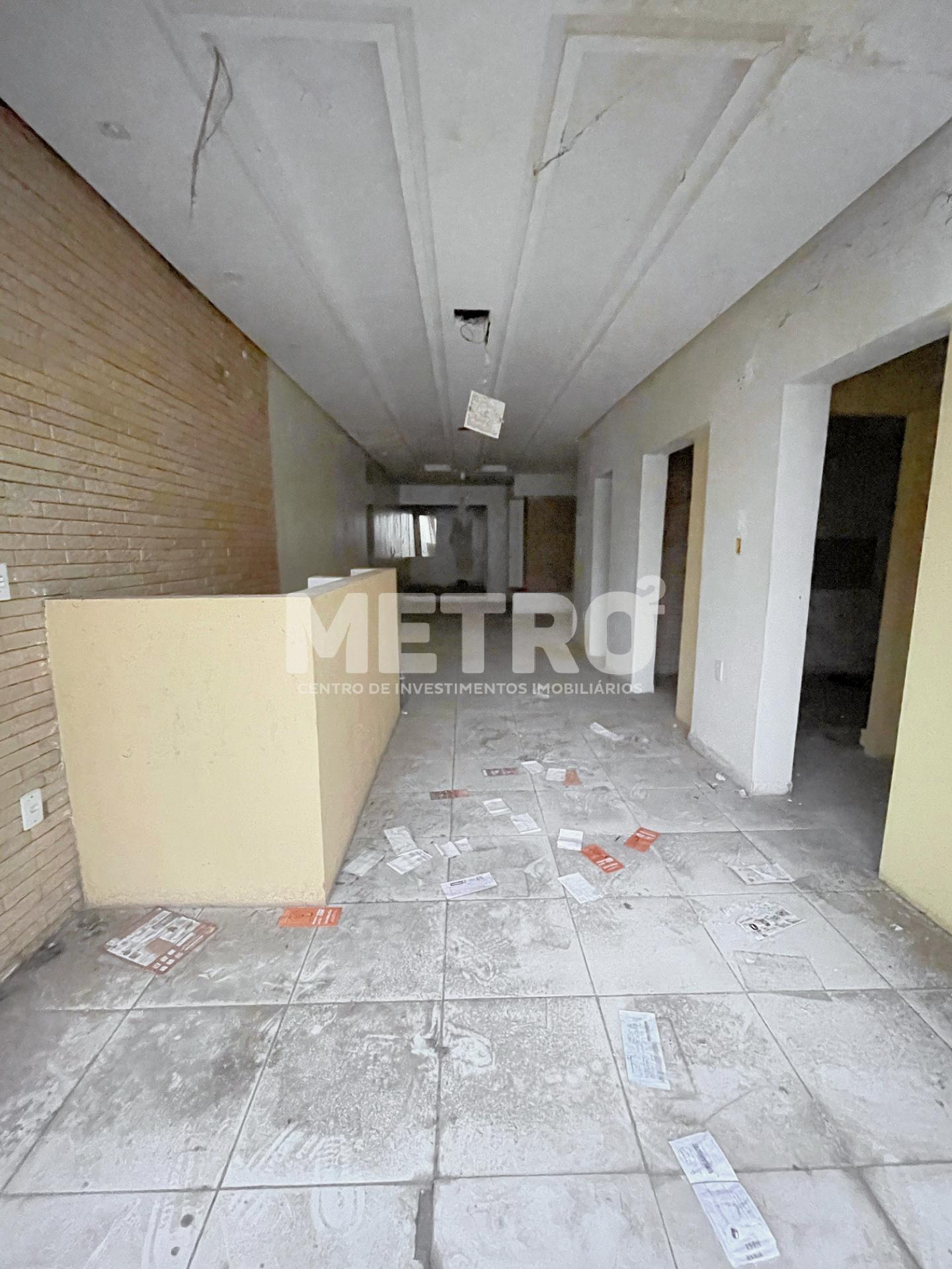 Ponto Comercial  a venda no Centro com salas, copa, PETROLINA ...