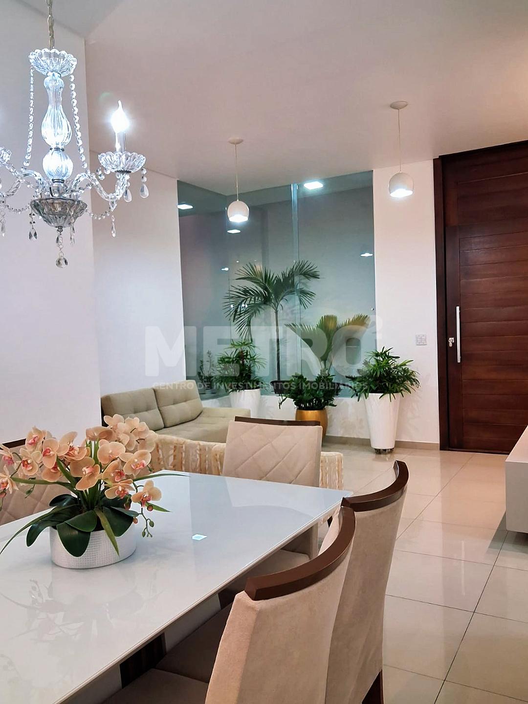 Casa à venda no bairro Maria Auxiliadora com  3 quartos, PETRO...