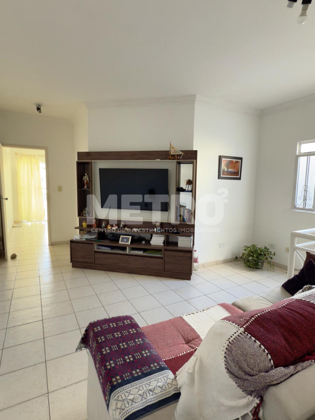 Casa para alugar com 3 quartos, 214m² - Foto 3