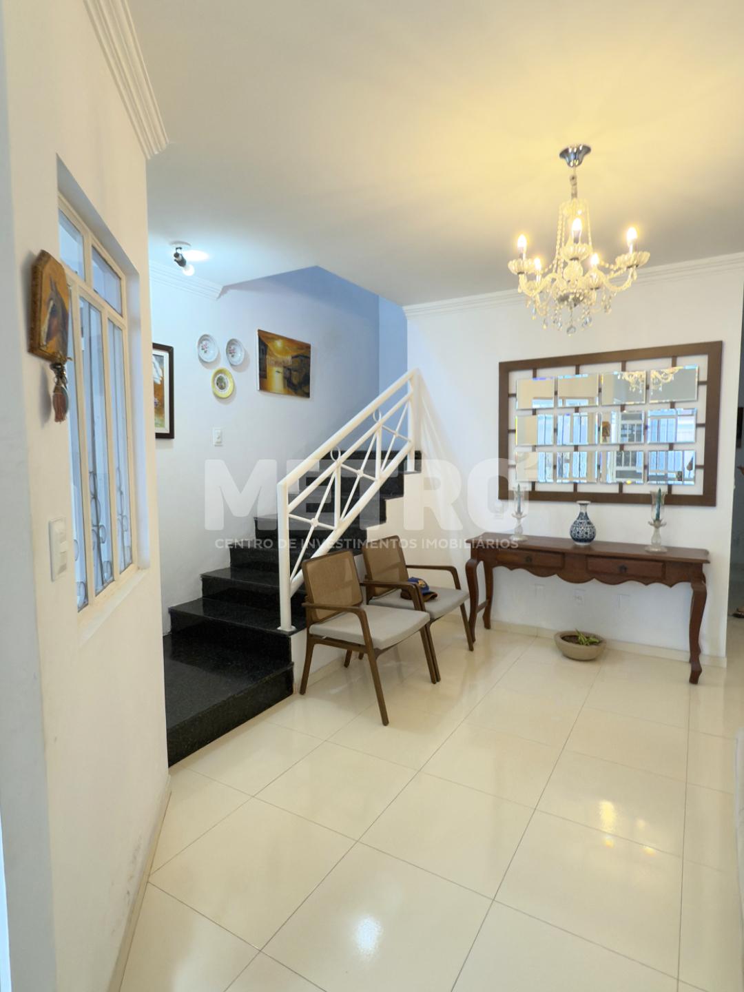 Casa para alugar com 3 quartos, 214m² - Foto 2