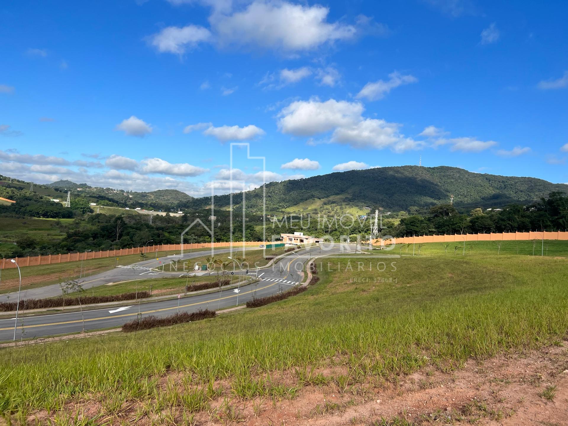 Vende-se terreno 755m , Condomínio Alphaville , Jundiaí-SP