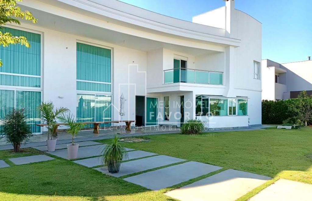 Casa a venda, com 846m , 4 suítes em condomínio R  4.800.000,0...