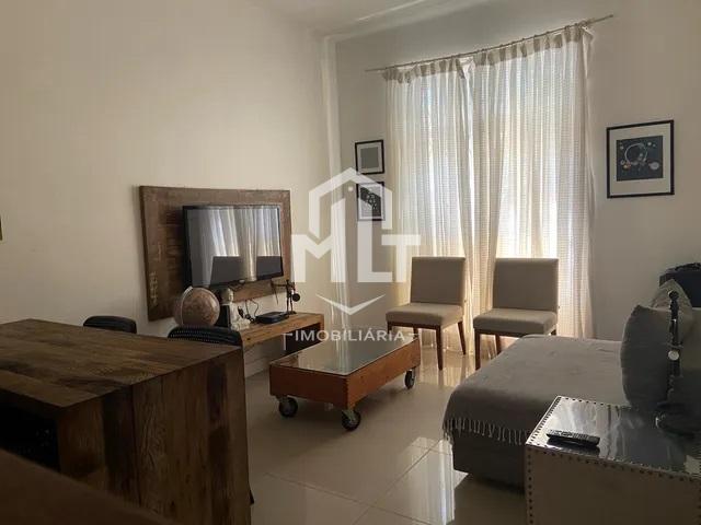 Apartamento à venda de sala e 3 quartos, Tijuca junto a Praça Saens Peña,