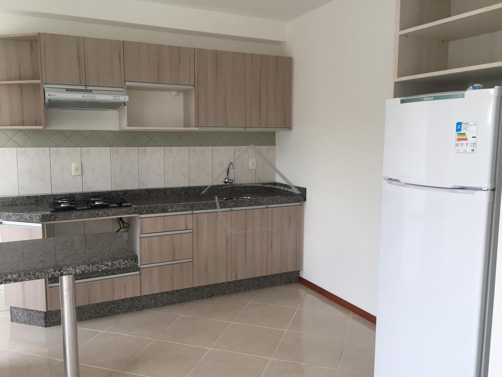 APARTAMENTO SEMI MOBILIADO NO BAIRRO CENTRO