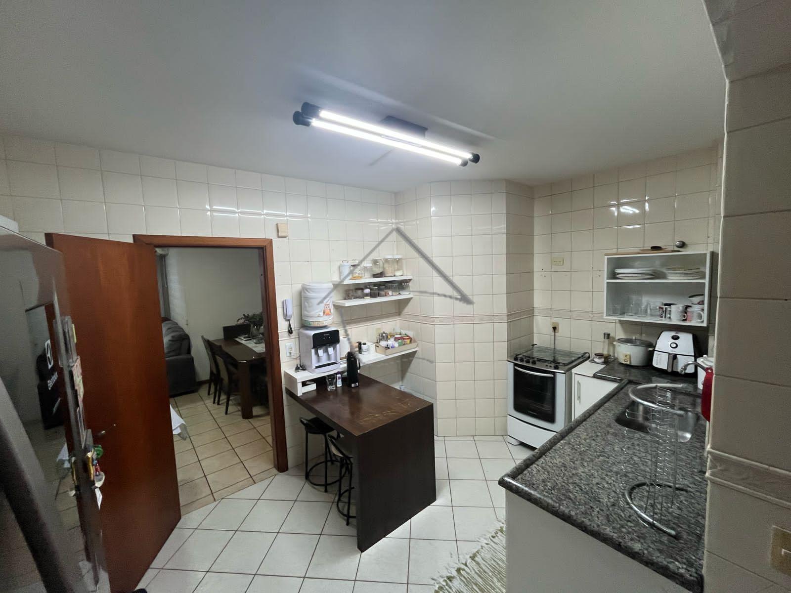 Apartamento com 3 Dormitórios à Venda - Centro - Jaraguá do su...