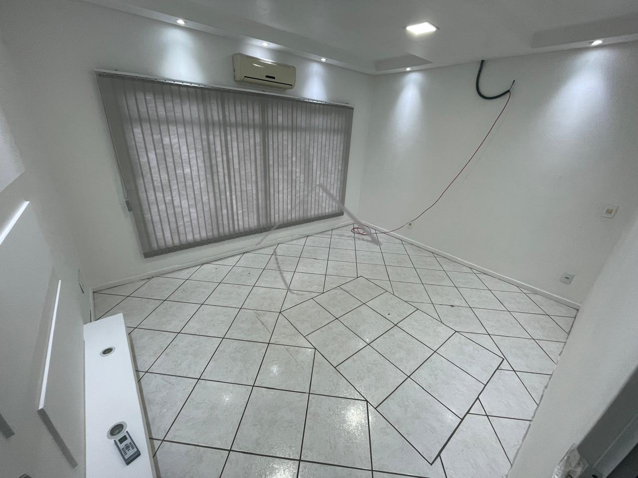 SALA COMERCIAL E RESIDENCIAL BAIRRO VILA NOVA