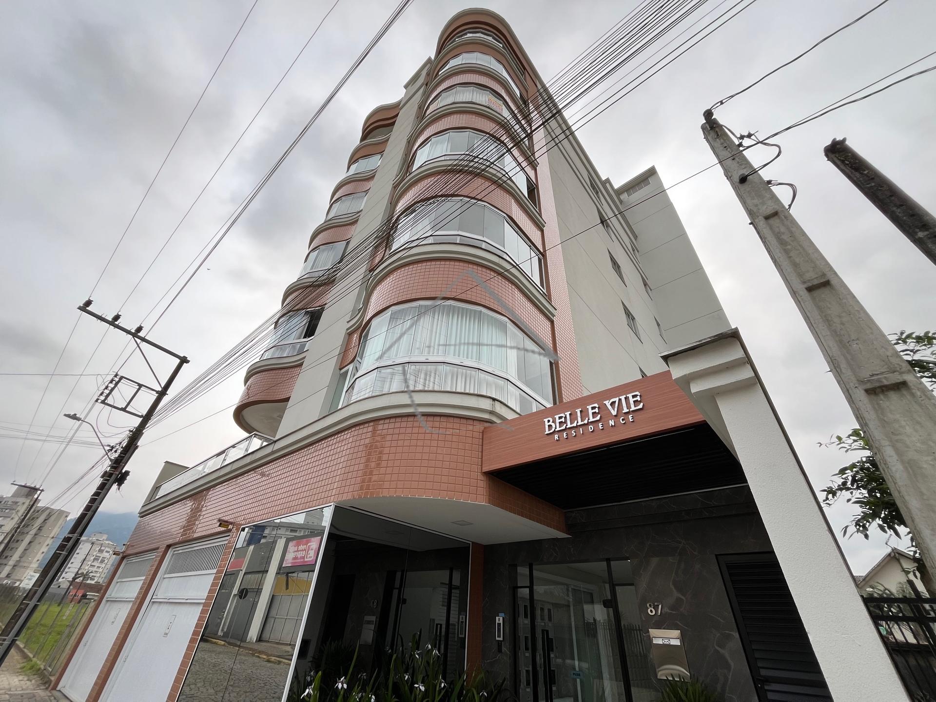 ACEITA APARTAMENTO AT? R$ 350.000,00 NO NEG?CIO