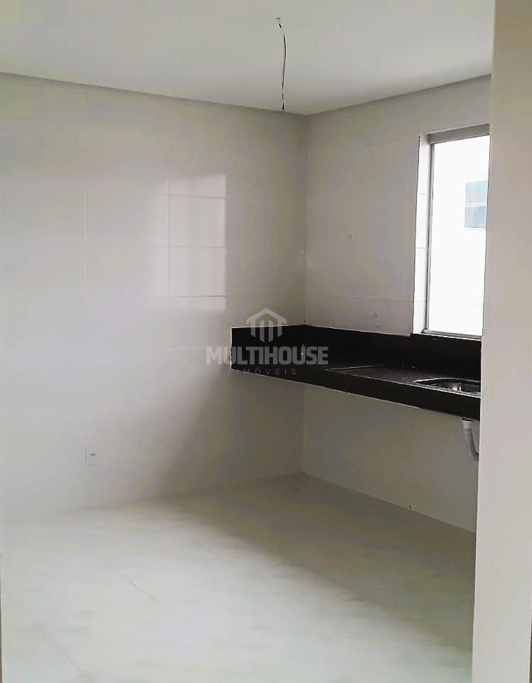 Apartamento à venda com 3 quartos, 87m² - Foto 4