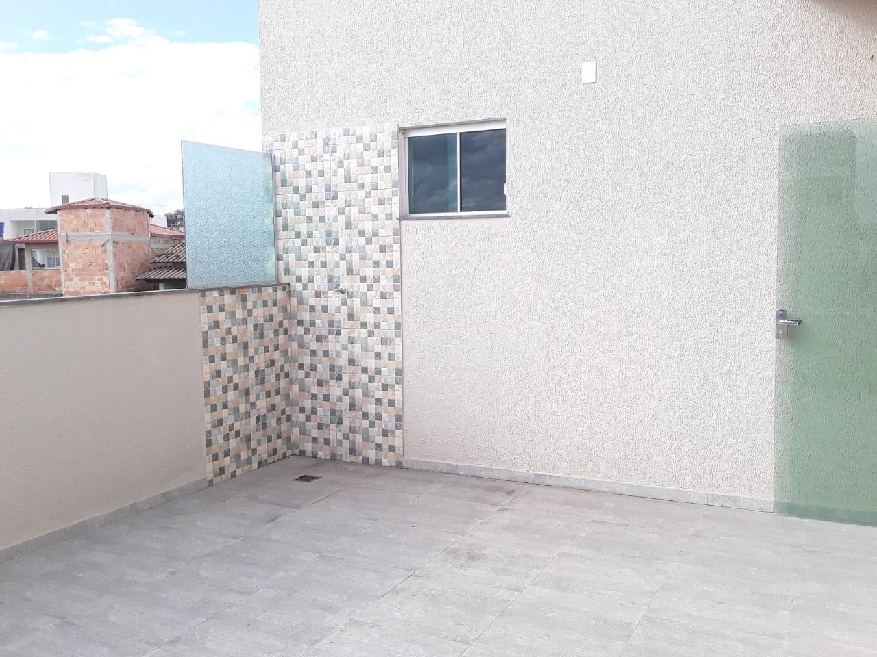 Cobertura à venda com 2 quartos, 82m² - Foto 2