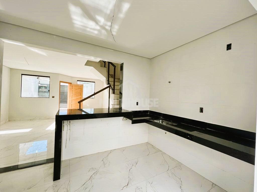 Casa à venda com 3 quartos, 143m² - Foto 10