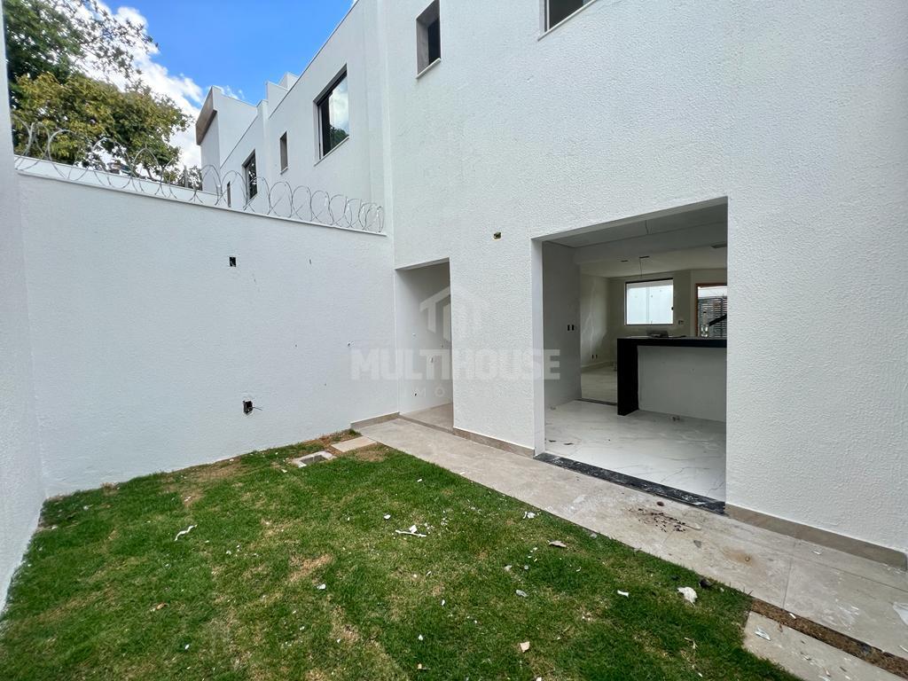 Casa à venda com 3 quartos, 143m² - Foto 11