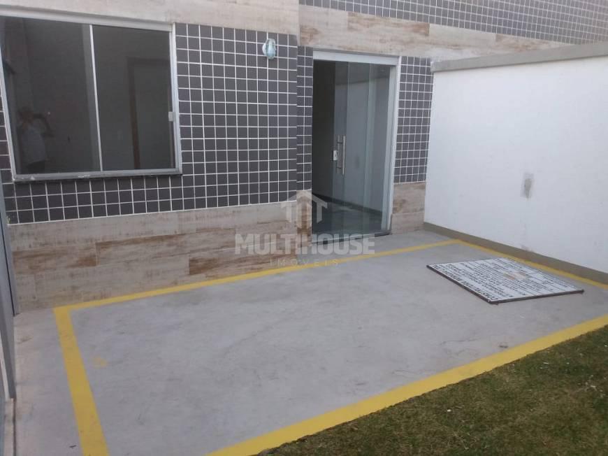 Apartamento à venda com 2 quartos, 75m² - Foto 3