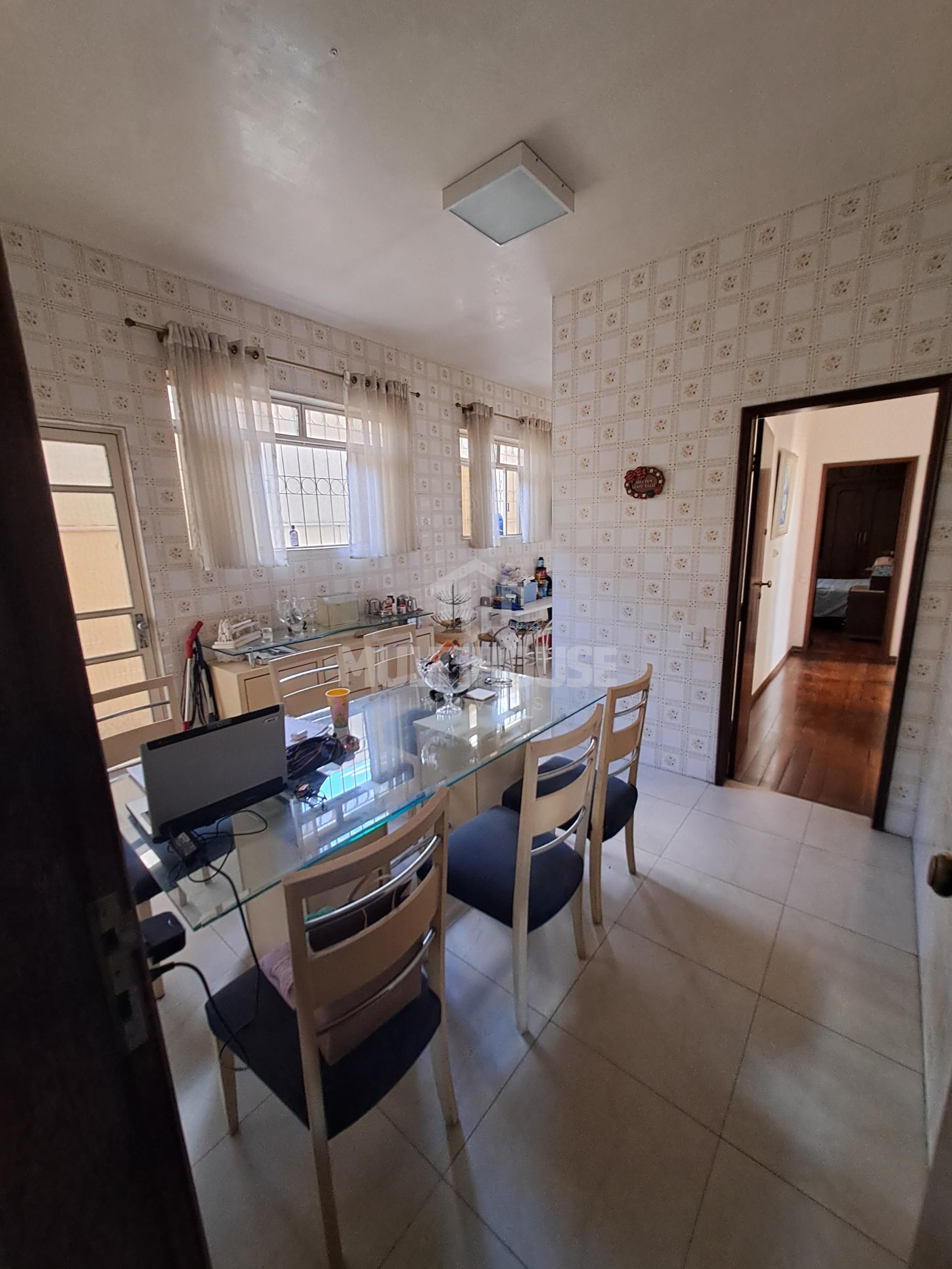 Casa à venda com 3 quartos, 280m² - Foto 9