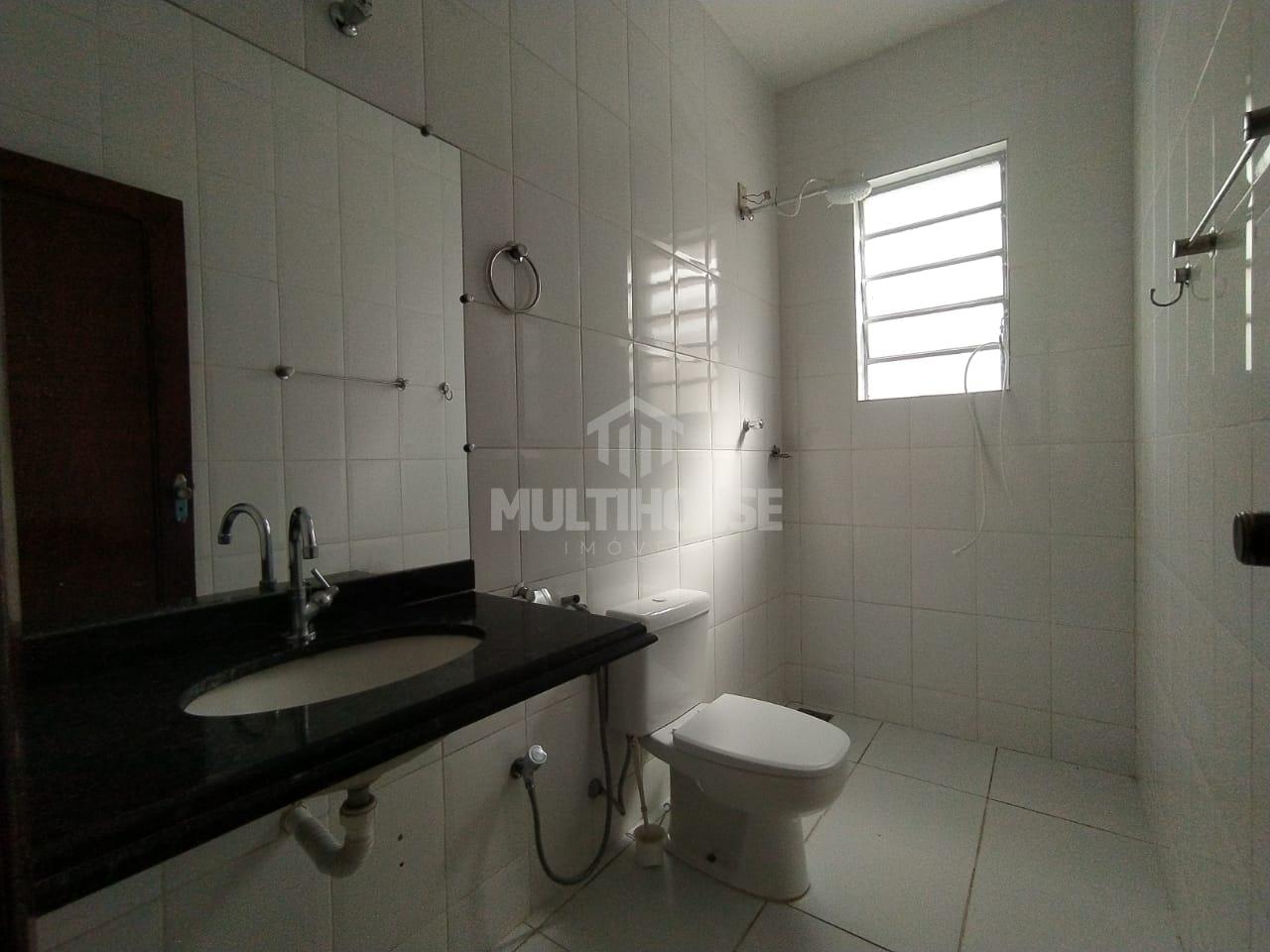 Casa para alugar com 4 quartos, 120m² - Foto 4