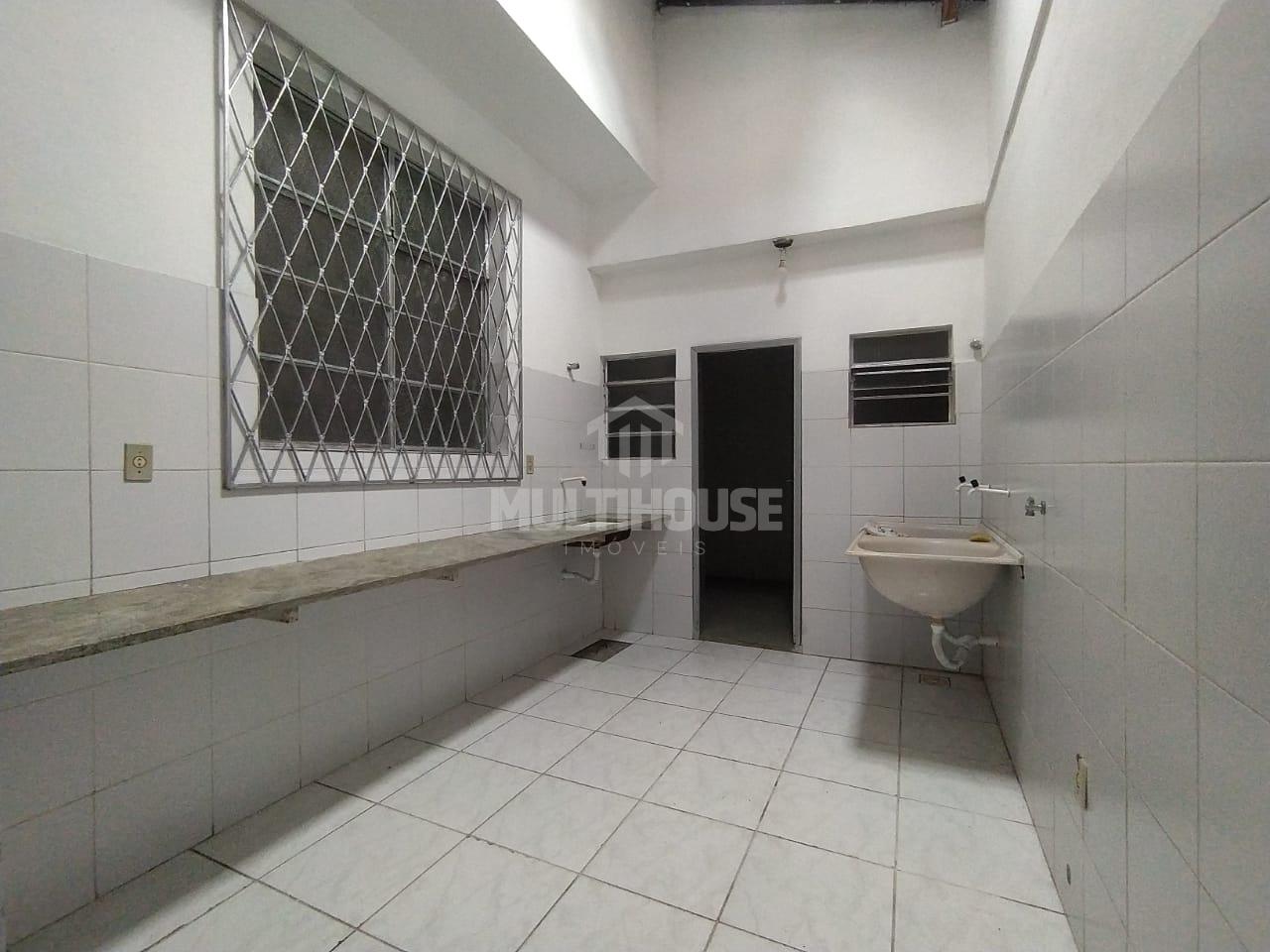 Casa para alugar com 4 quartos, 120m² - Foto 7