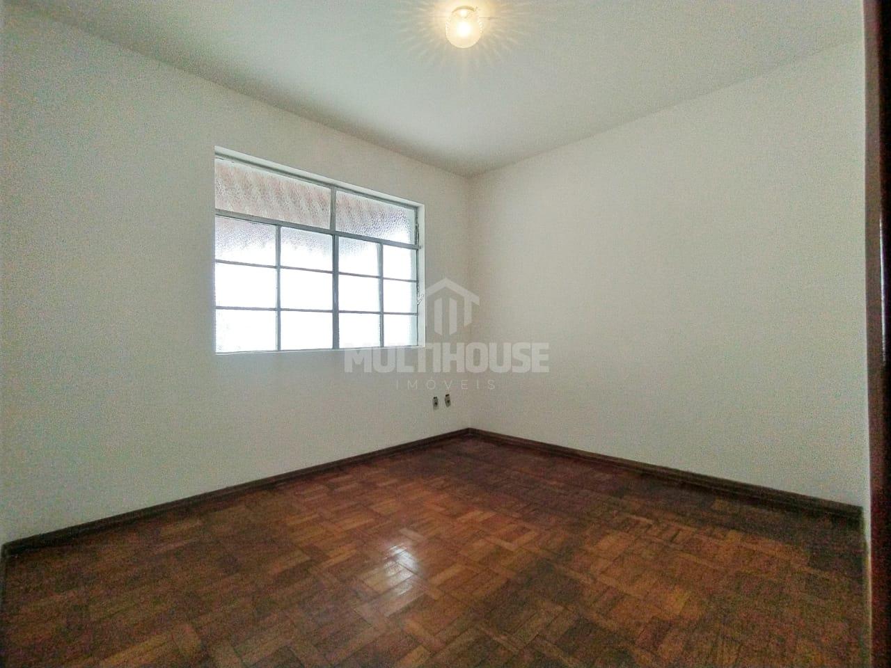 Casa para alugar com 4 quartos, 120m² - Foto 8