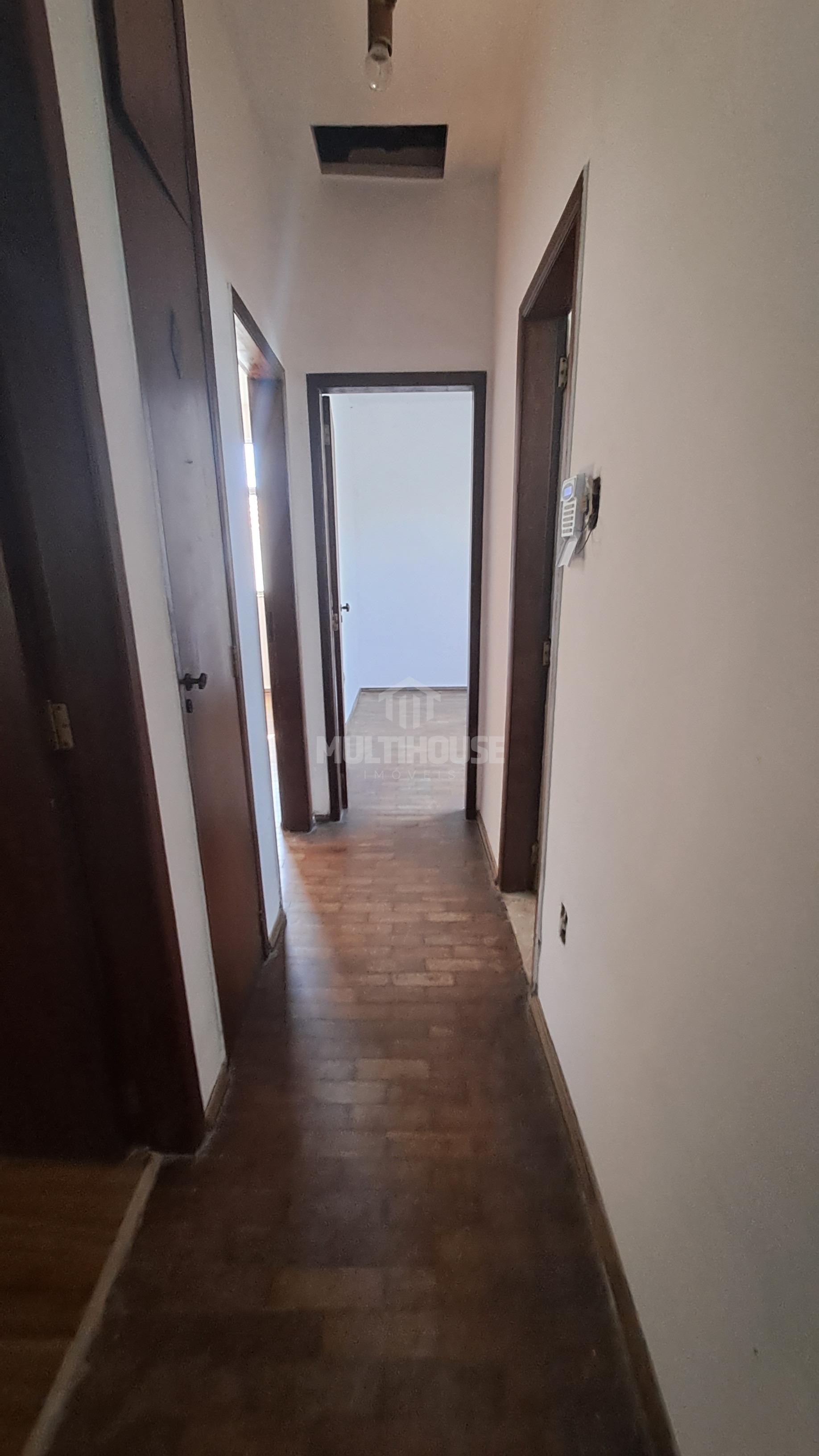 Casa à venda com 2 quartos, 225m² - Foto 11