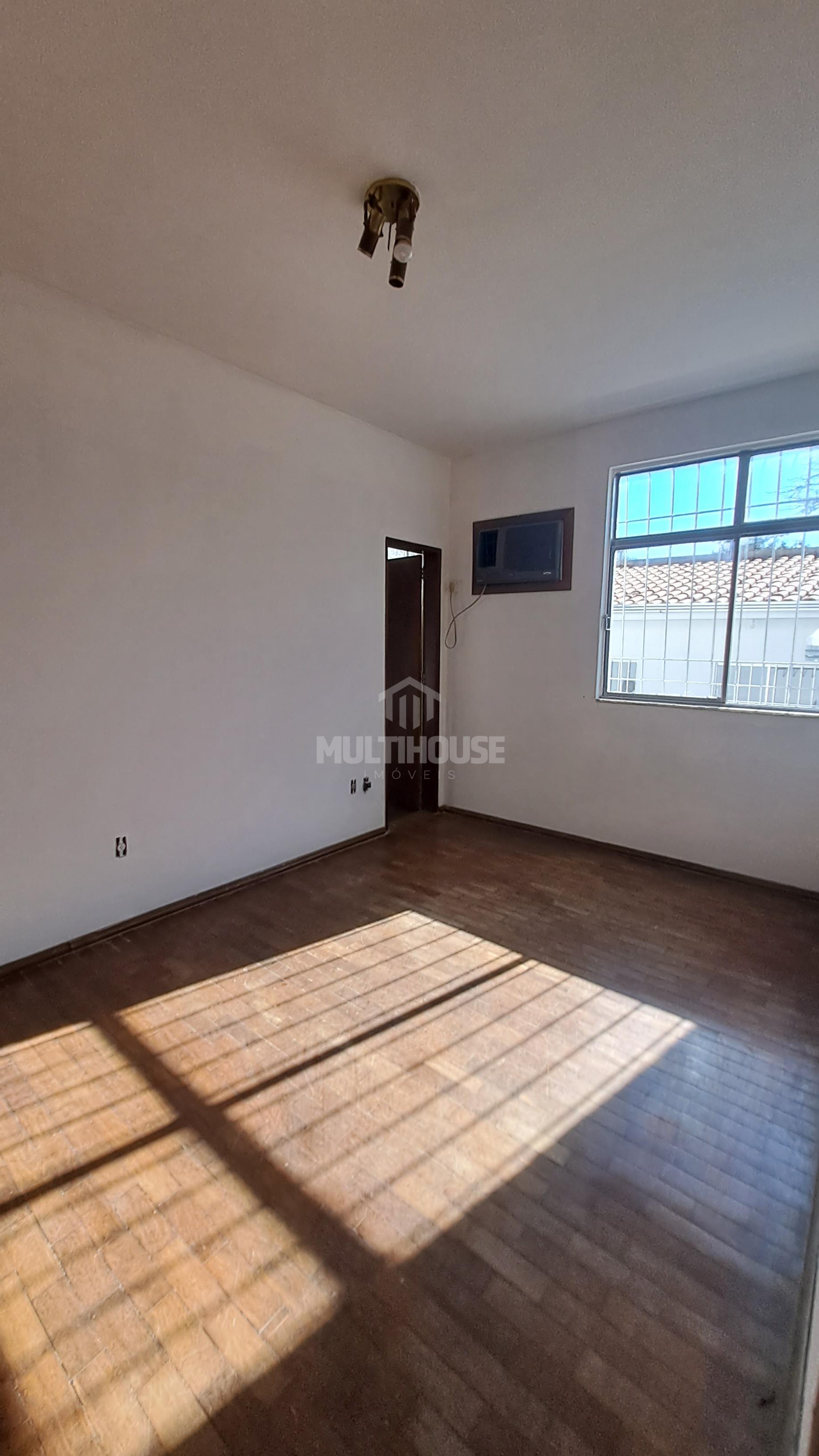 Casa à venda com 2 quartos, 225m² - Foto 14