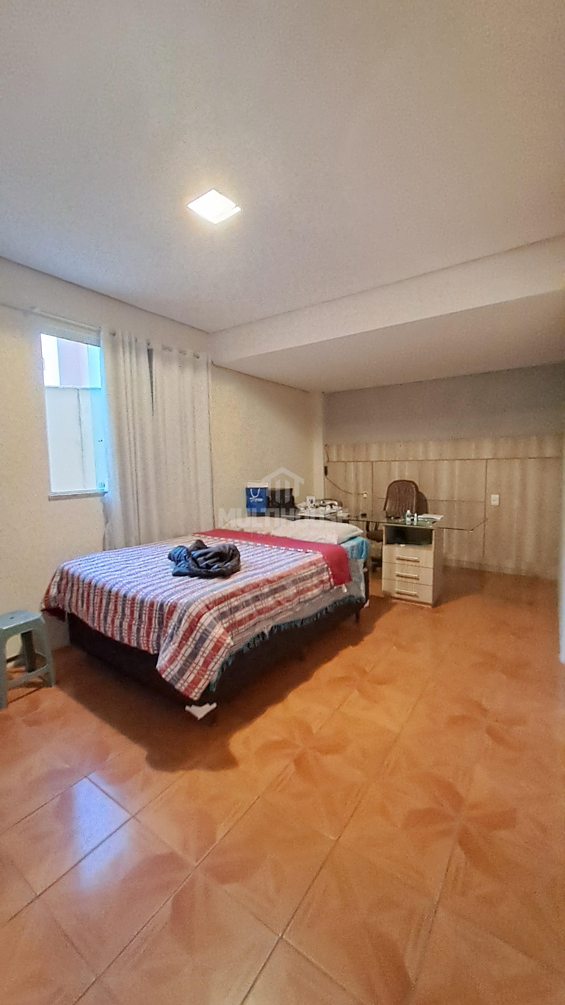 Casa à venda com 3 quartos, 294m² - Foto 10