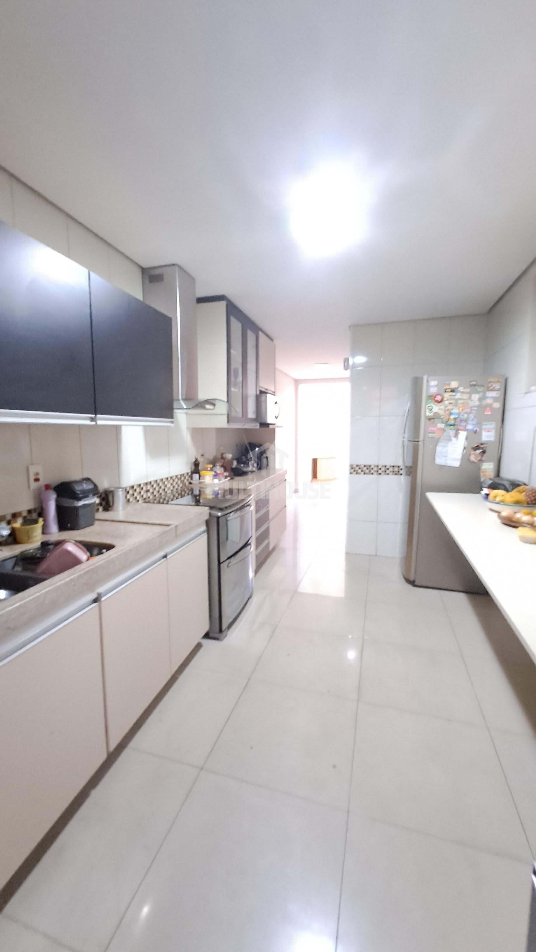 Casa à venda com 3 quartos, 294m² - Foto 16