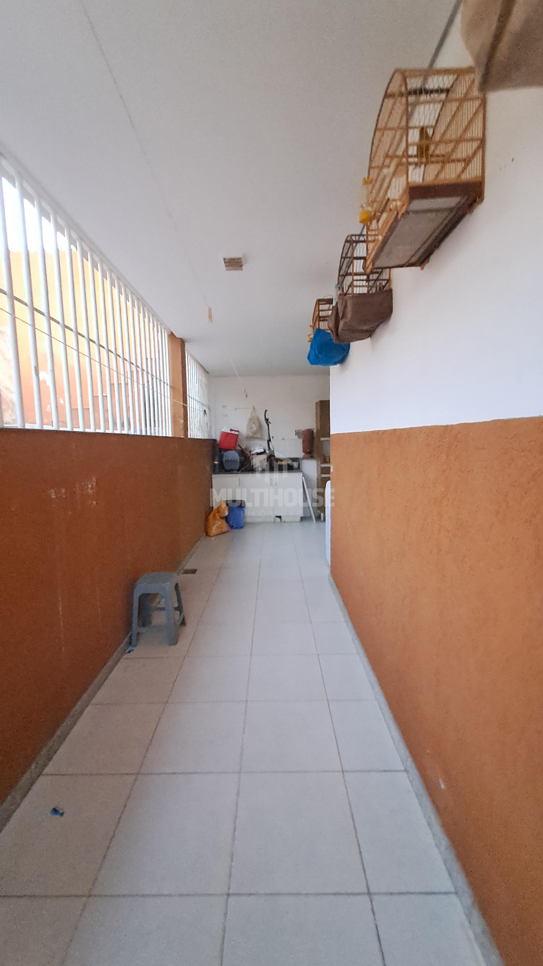 Casa à venda com 3 quartos, 294m² - Foto 17