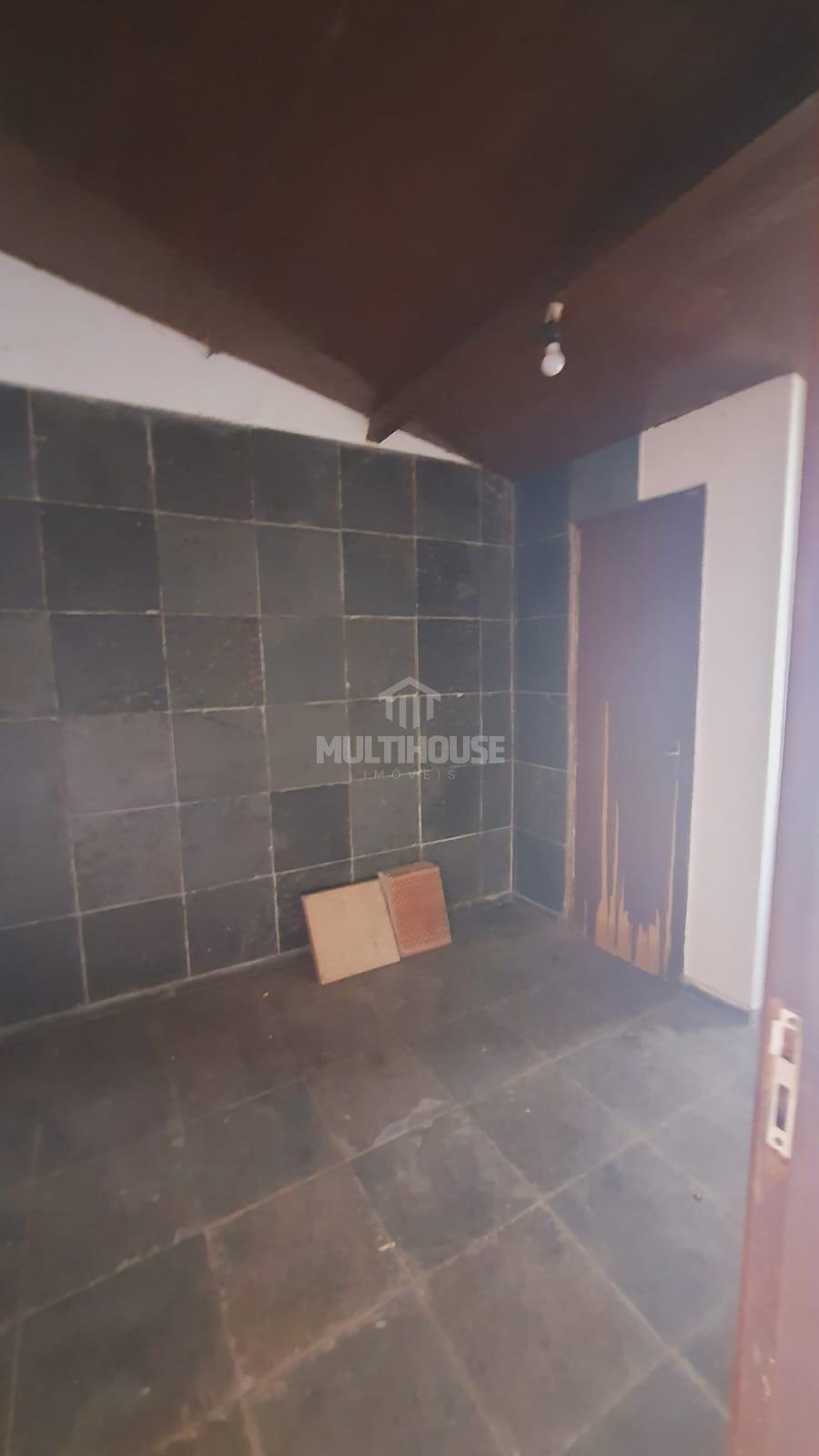 Casa para alugar com 2 quartos, 136m² - Foto 13