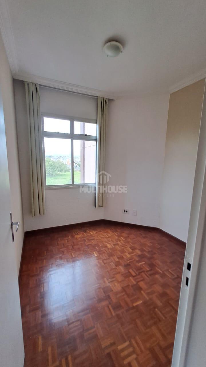 Apartamento à venda com 3 quartos, 80m² - Foto 3