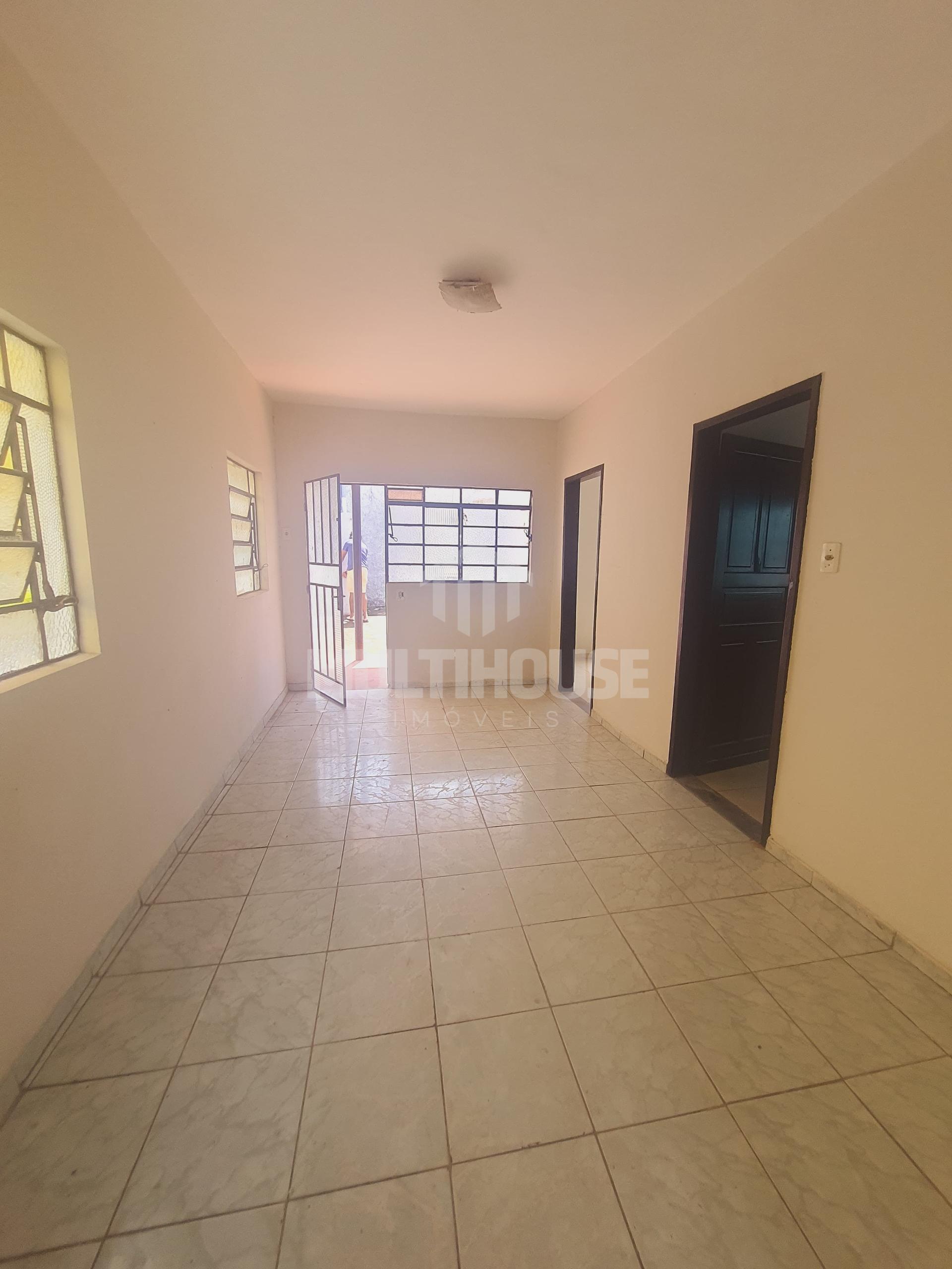 Casa à venda com 3 quartos, 120m² - Foto 2