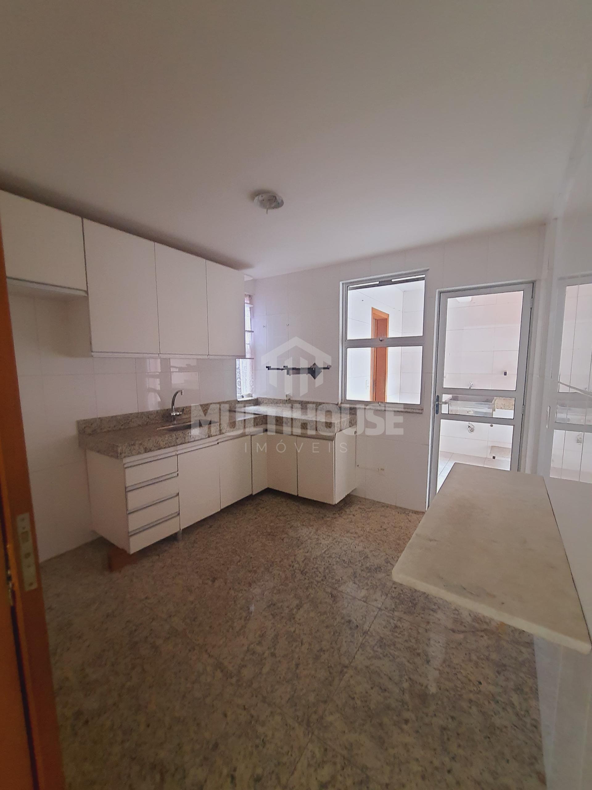 Apartamento à venda com 4 quartos, 185m² - Foto 22