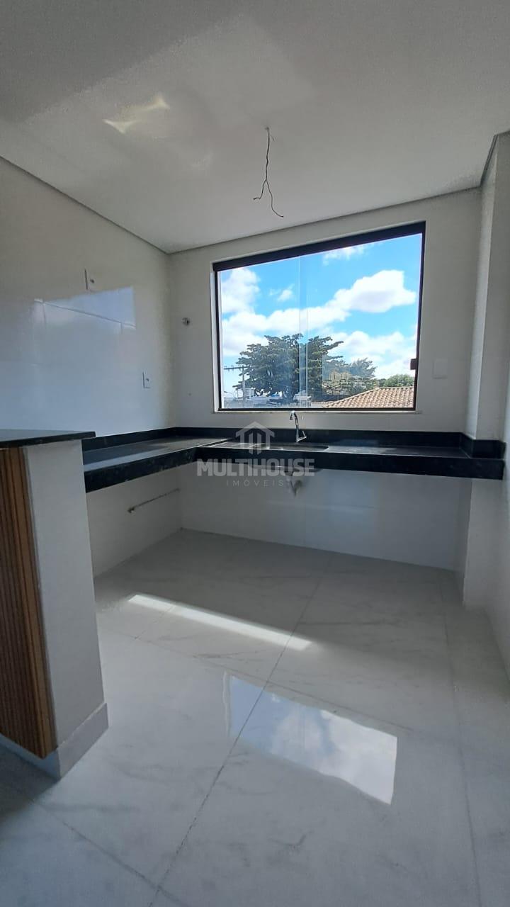 Apartamento à venda com 3 quartos, 135m² - Foto 3