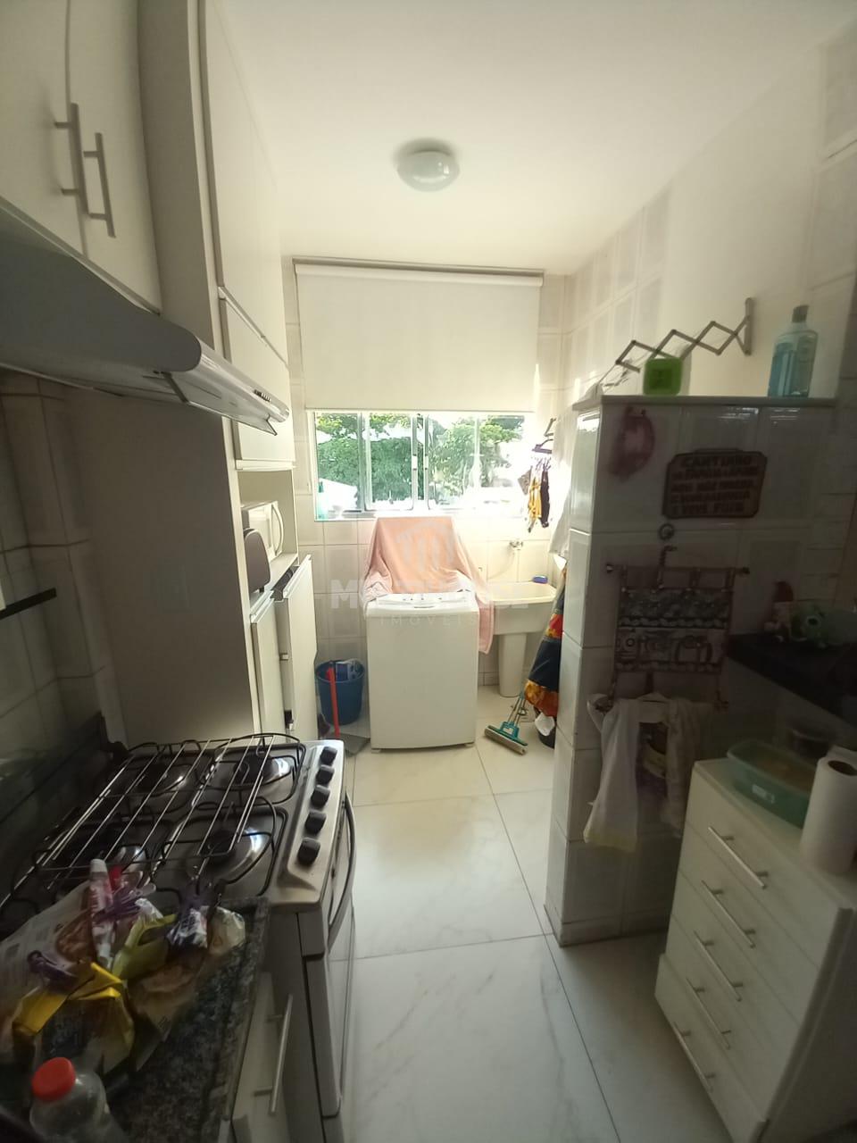 Apartamento à venda com 3 quartos, 180m² - Foto 4