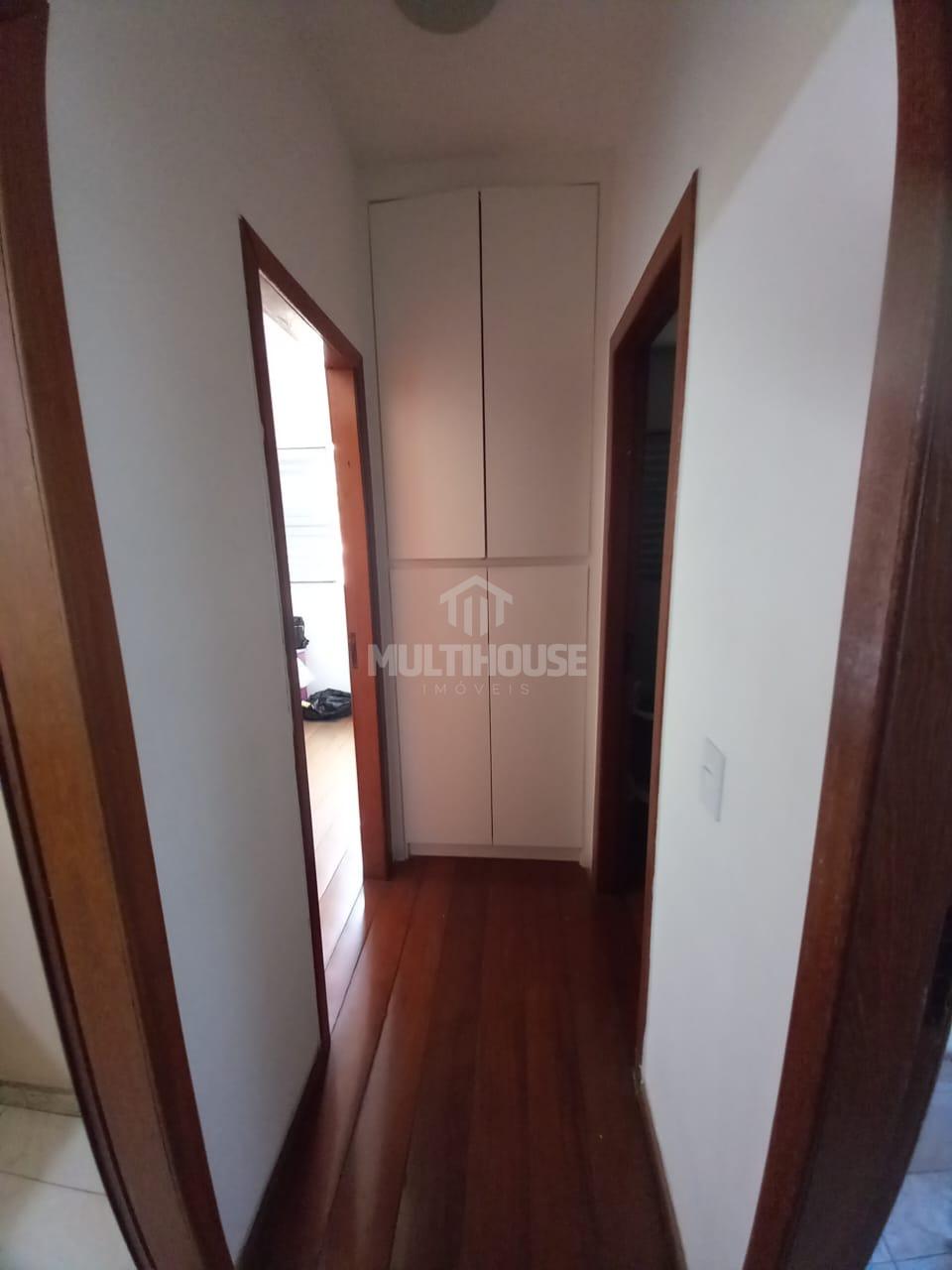 Apartamento à venda com 3 quartos, 180m² - Foto 9