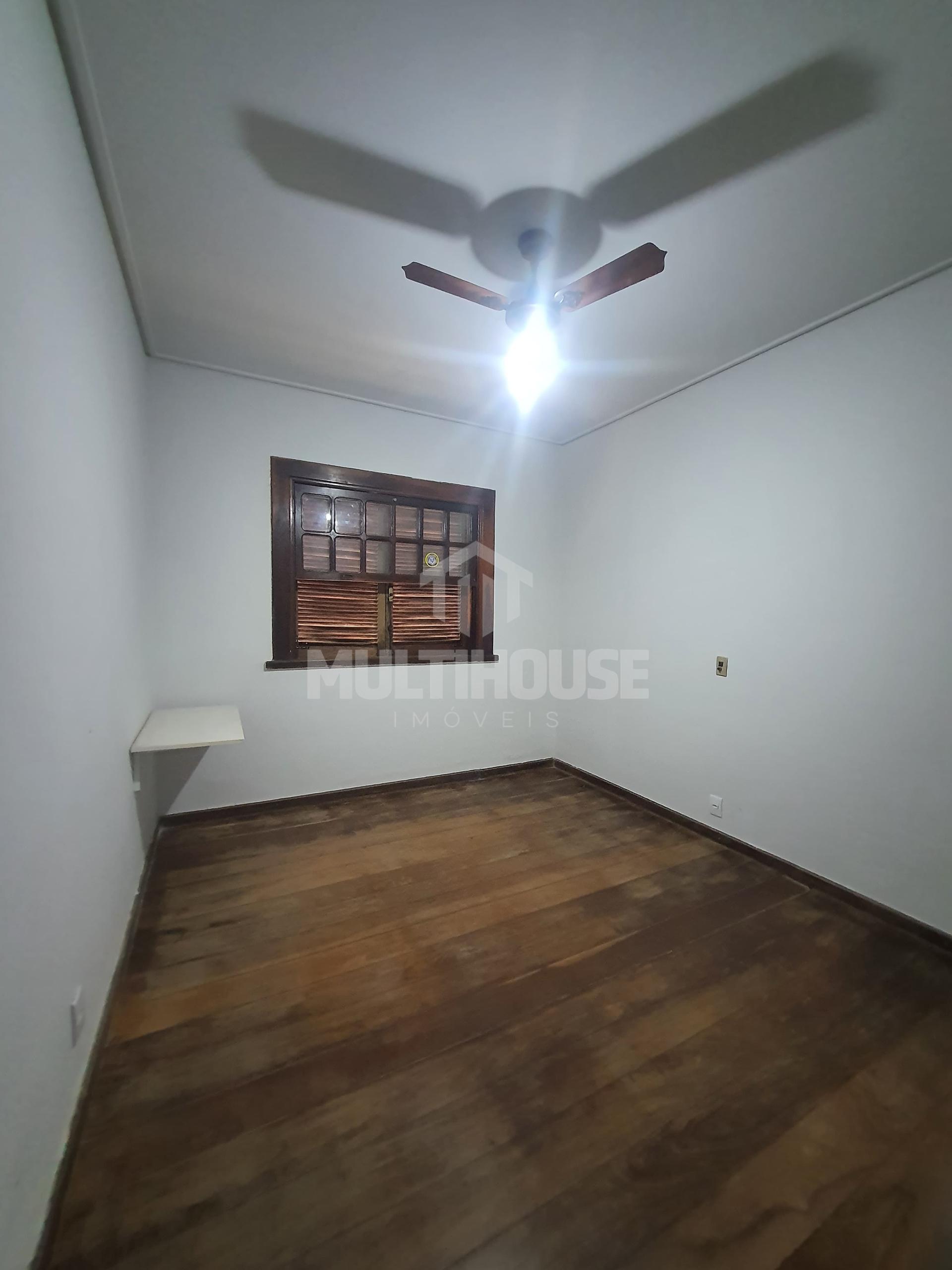 Casa para alugar com 4 quartos, 440m² - Foto 24