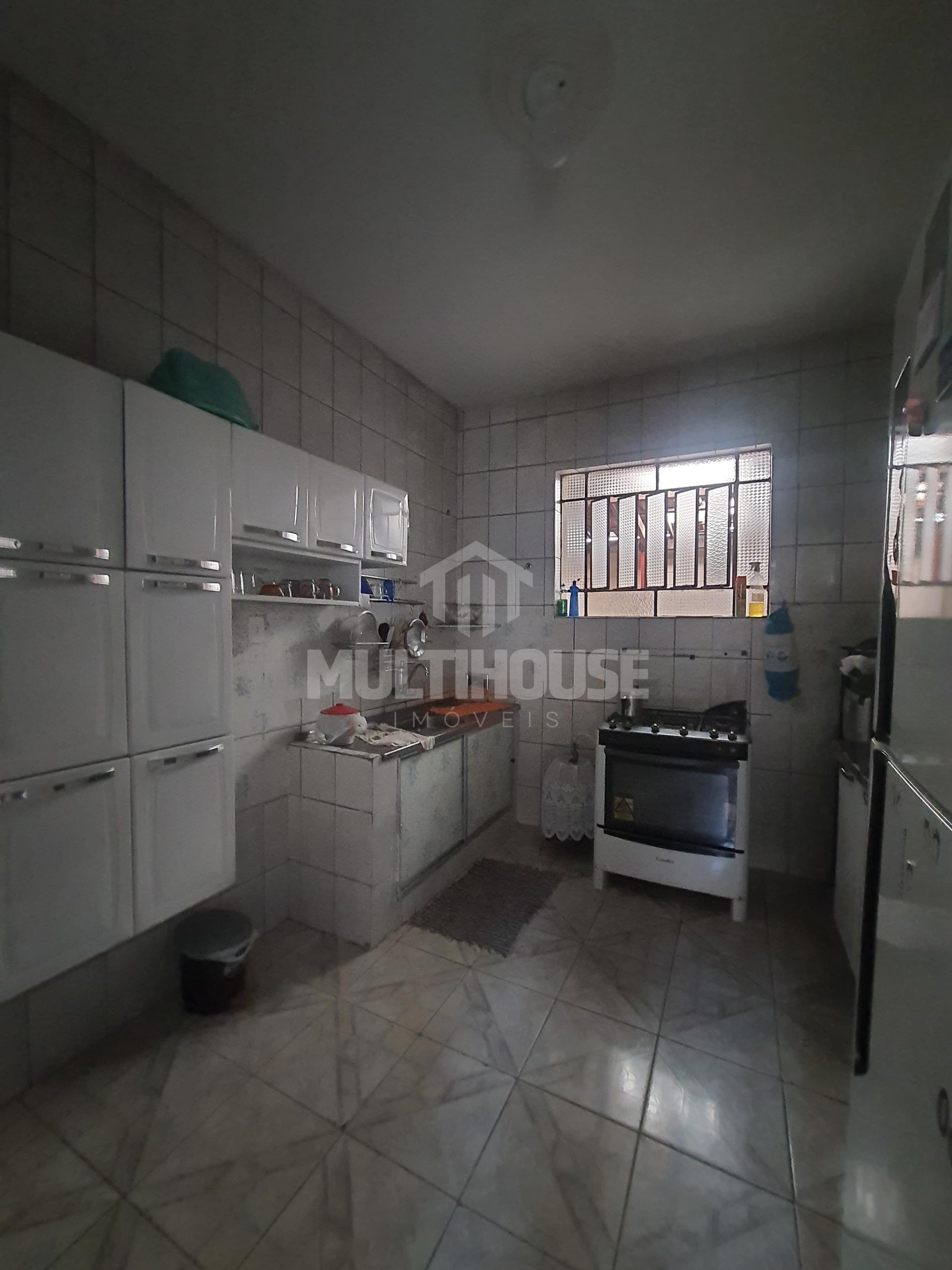 Casa à venda com 3 quartos, 360m² - Foto 11