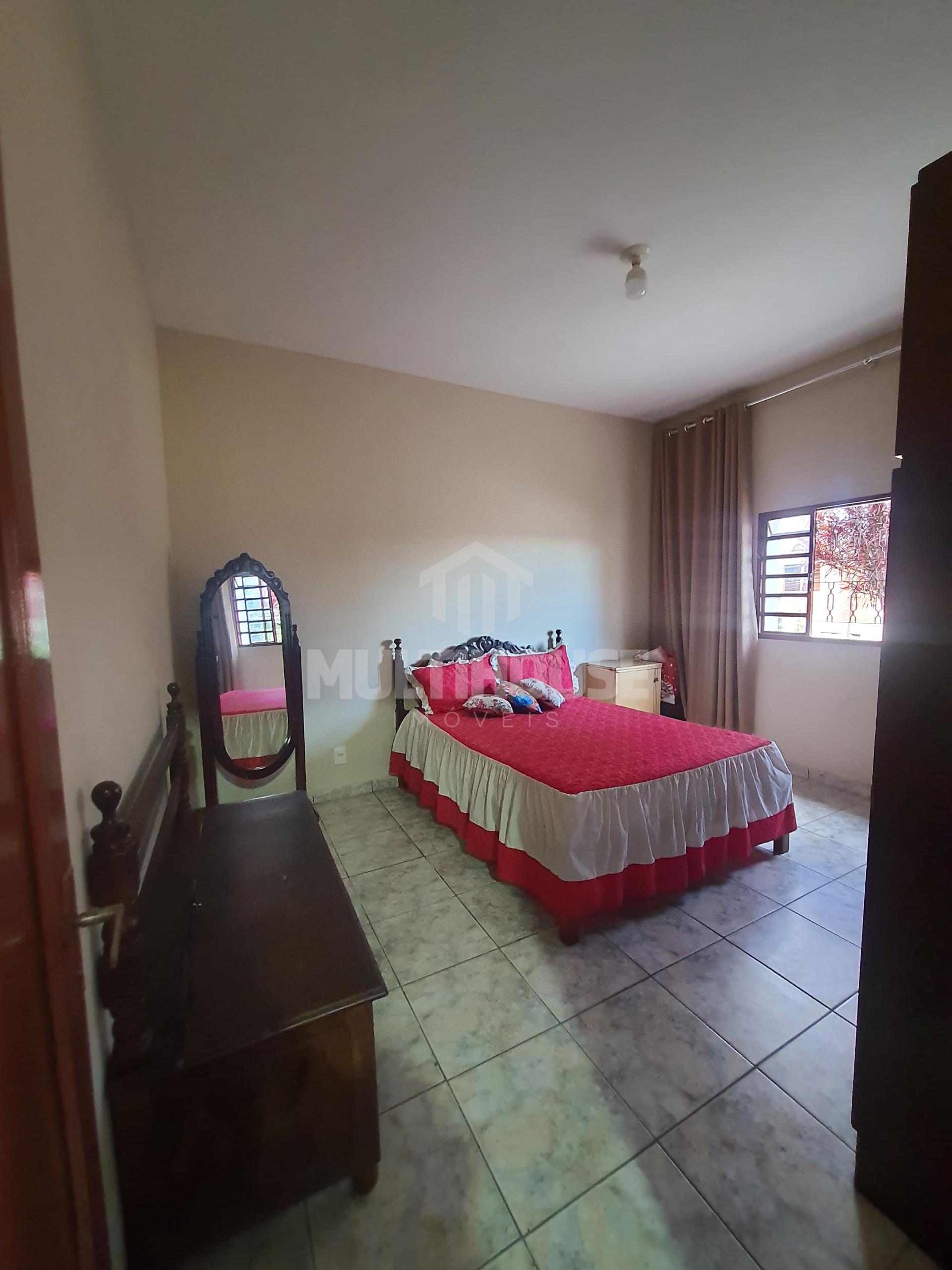 Casa à venda com 3 quartos, 360m² - Foto 25