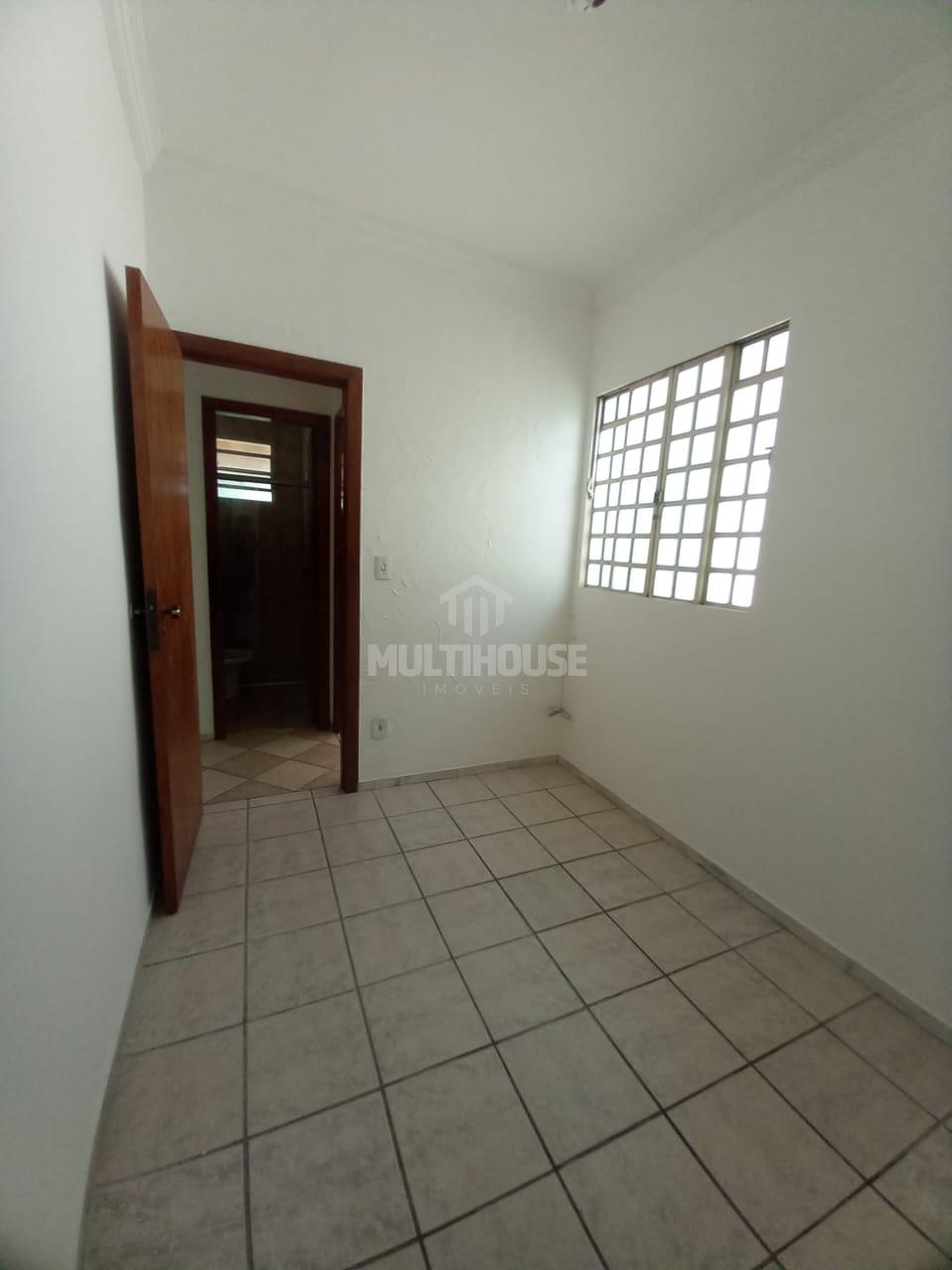 Apartamento à venda com 2 quartos, 85m² - Foto 2