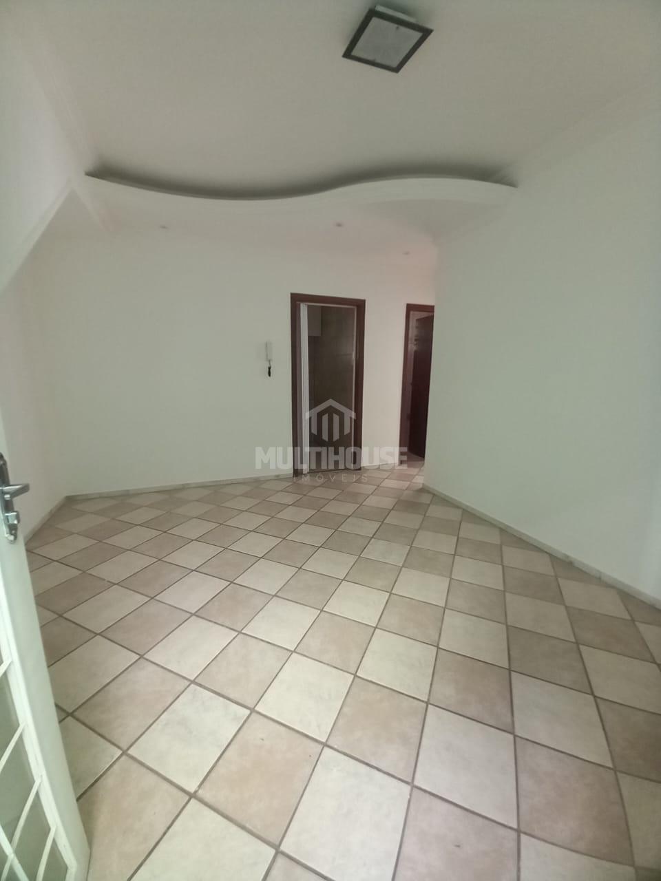 Apartamento à venda com 2 quartos, 85m² - Foto 4