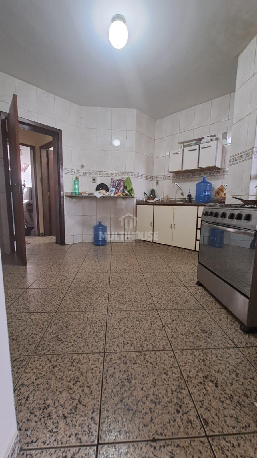 Casa à venda com 5 quartos, 299m² - Foto 17