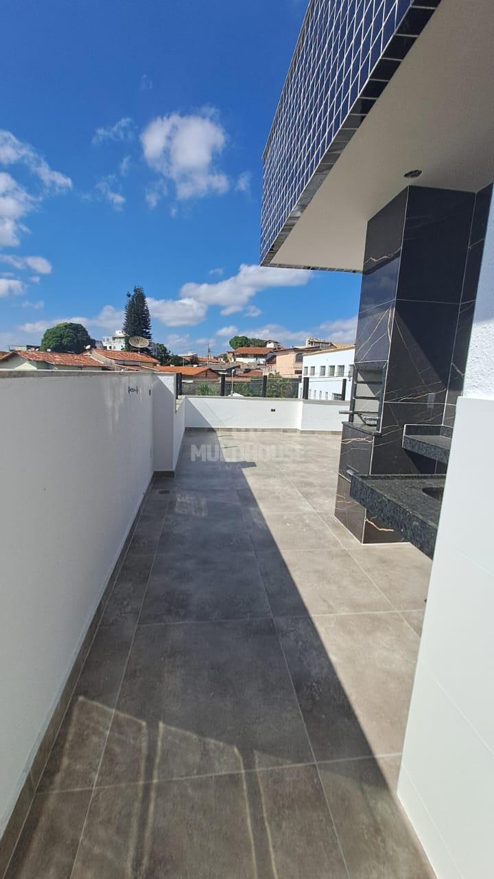 Apartamento à venda com 3 quartos, 130m² - Foto 2