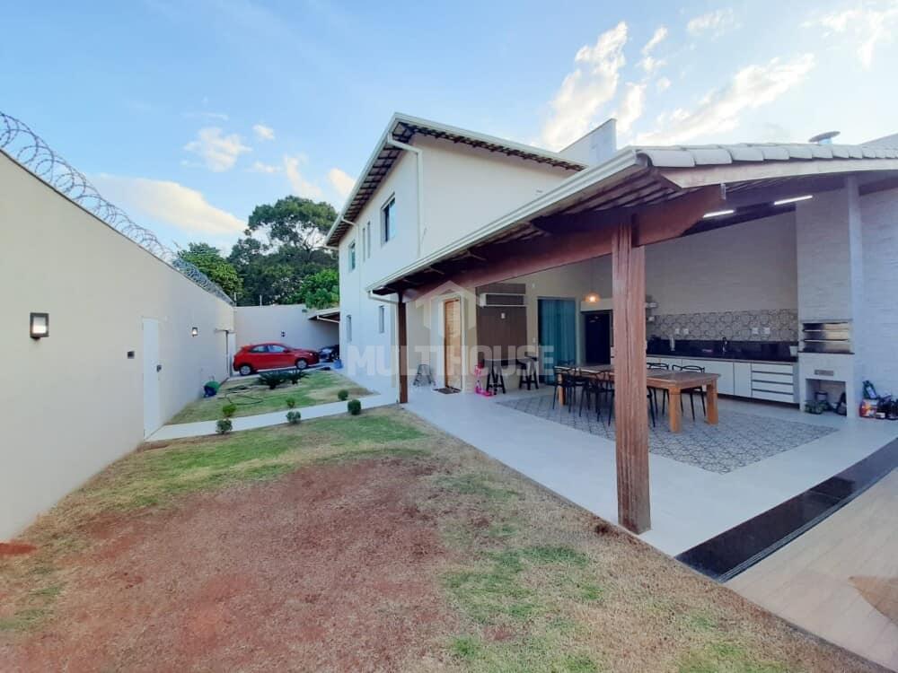 Casa à venda com 3 quartos, 180m² - Foto 4