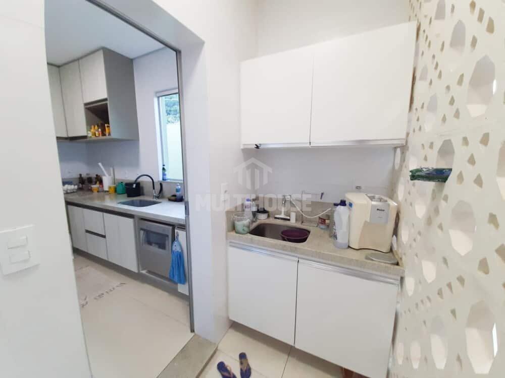 Casa à venda com 3 quartos, 180m² - Foto 12